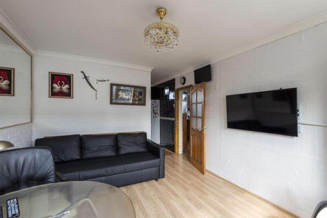 1 Bedroom Flat Close To City With Free Parking Arrangement Londres Exterior foto